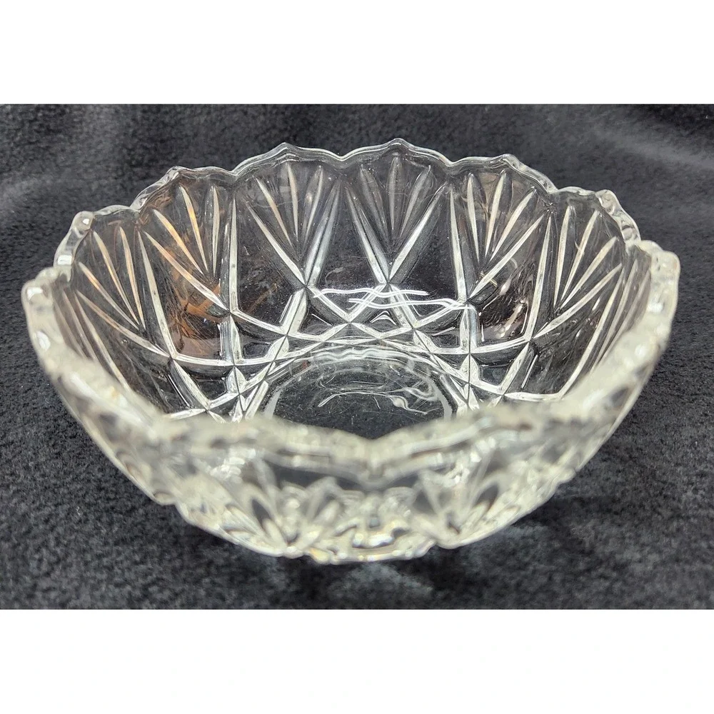 Mikasa Roxborough CYRSTAL  Round Elegant Cut Crystal Serving Bowl Candy Nuts